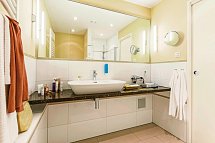 Park-Hotel Hübner - Beispiel Bad (Zimmercodierungen DG1, D1N & EC1)