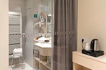 Ringhotel Strandblick - Beispiel Bad Doppelzimmer Standard (Zimmercodierungen DG1 & DG2)