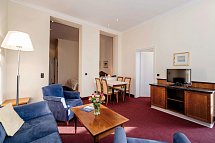 Aparthotel Seeschlösschen - Wohnbeispiel Familienappartement (Zimmercodierung A2L)