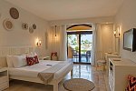 Blend Elphistone Resort