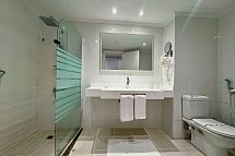 Casa Mare Resort - Beispiel Bad Doppelzimmer Deluxe (Zimmercodierungen DD1 & DC2)