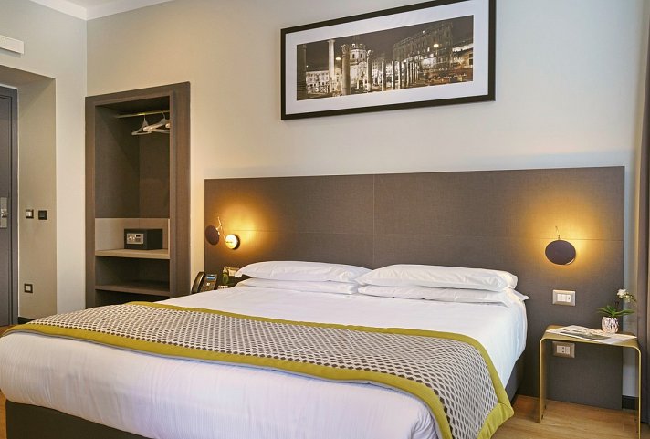 The Cross - Wohnbeispiel Doppelzimmer (Zimmercodierung DB1)