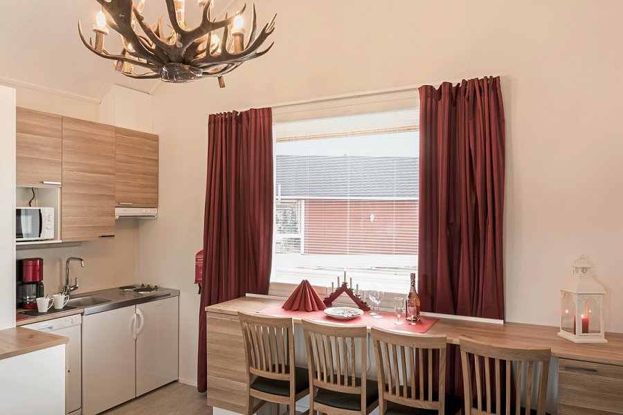Santa Claus Holiday Village - Wohnbeispiel Superior Cottage B (Zimmercodierung SS1)