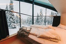 Winter-Faszination Finnland - Magical Pond Igloos