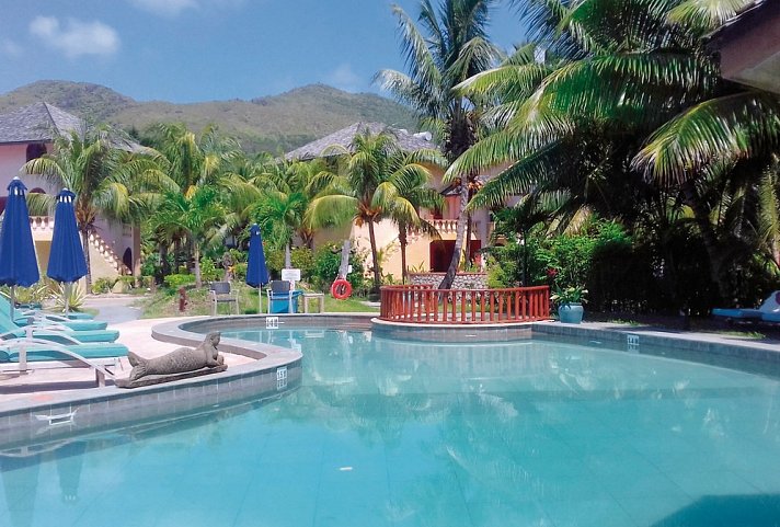 Castello Beach Hotel