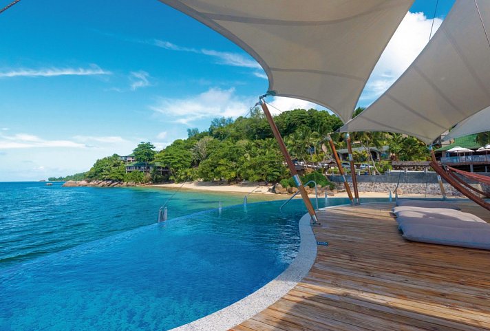 Coco de Mer & Black Parrot Suites