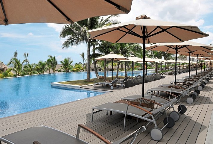 The Cliff Resort & Residences