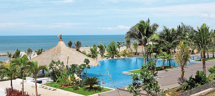 The Cliff Resort & Residences