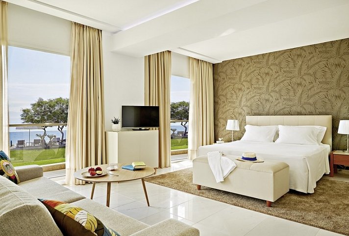 Afitis Boutique-Hotel - Wohnbeispiel Juniorsuite Deluxe Meerblick (Zimmercodierung JDM)