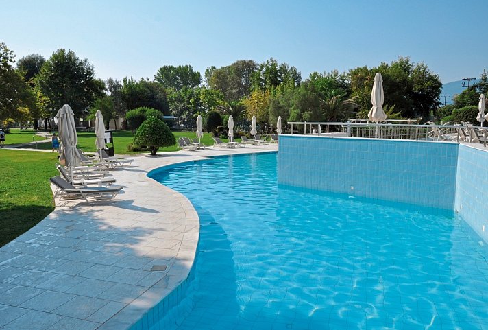 Olympian Bay Grand Resort