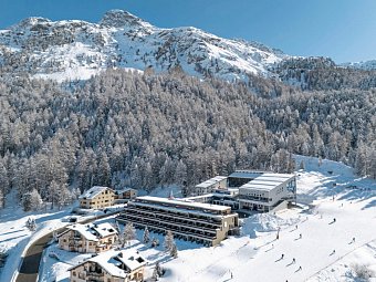 Nira Alpina