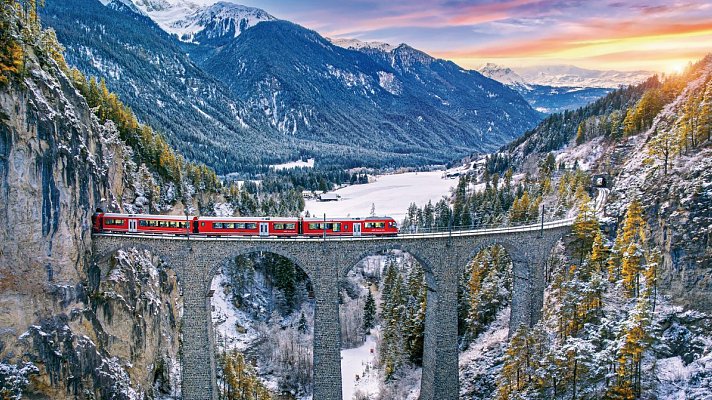 Bernina- und Glacier Express Winterzauber