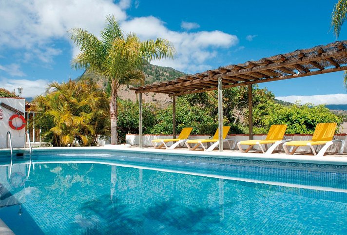 Villa & Casitas Caldera