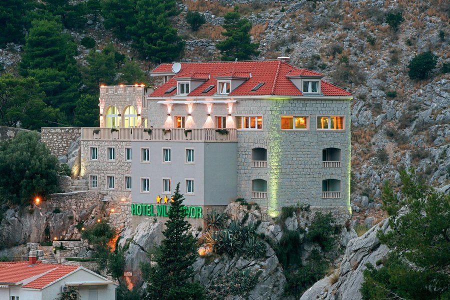 Villa Dvor