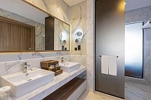 Rixos Radamis Sharm El Sheikh - Beispiel Bad Doppelzimmer Deluxe Meerseite (Zimmercodierungen DDC & DC6)