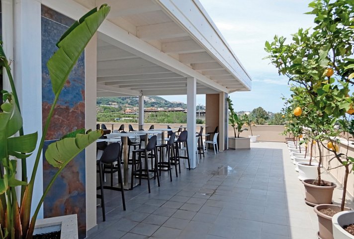 Middle Town Palace Tropea