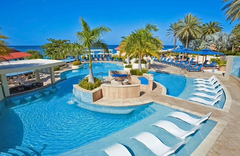 Divi Little Bay Beach Resort