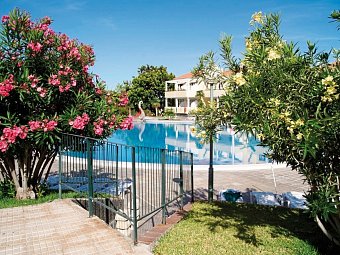 Apartamentos Checkin Laurisilva