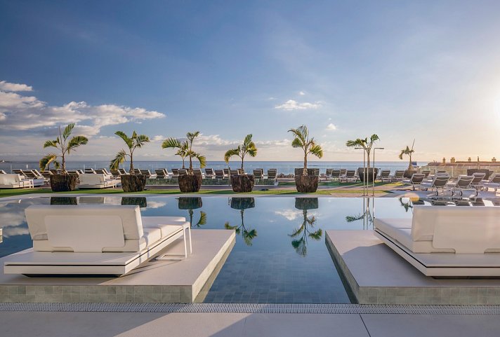 Royal Hideaway Corales Suites