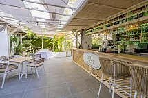 Skyview Hotel by LIVVO