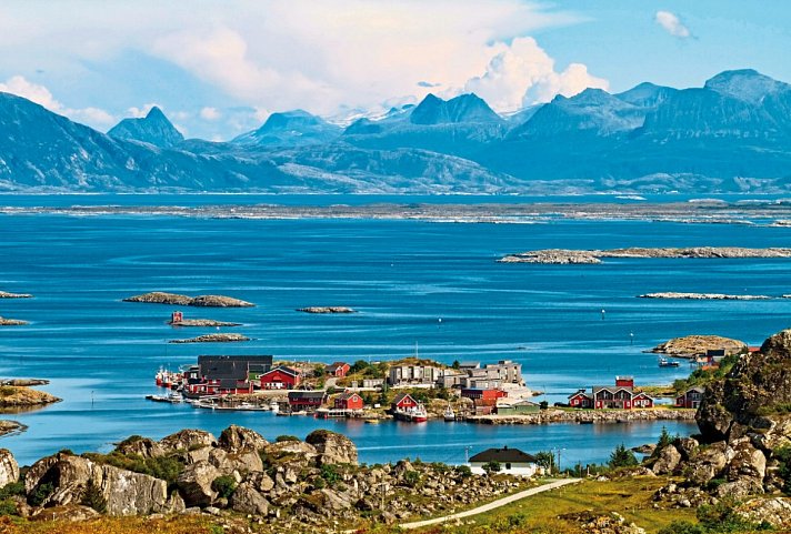 Kultur und Natur mit dem Postschiff - Helgelandküste