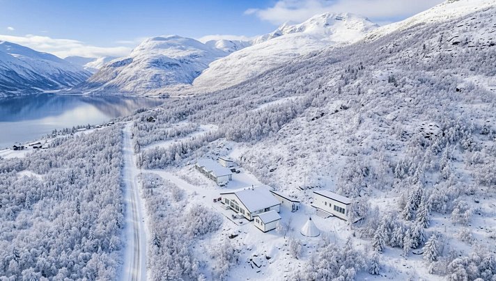 Winterabenteuer in der Arctic Panorama Lodge