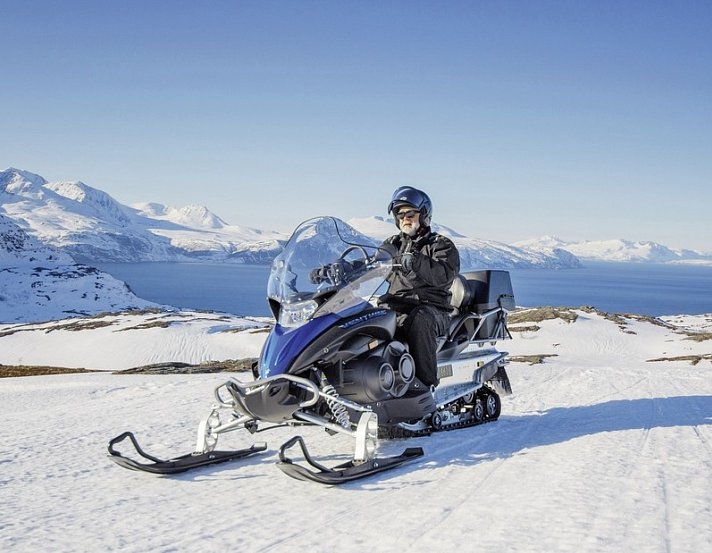 Winterabenteuer in der Arctic Panorama Lodge
