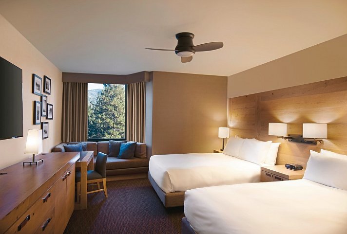 Hyatt Regency Lake Tahoe Resort, Spa & Casino - Wohnbeispiel Guest Room 2 Full Beds (Zimmercodierung UG4)