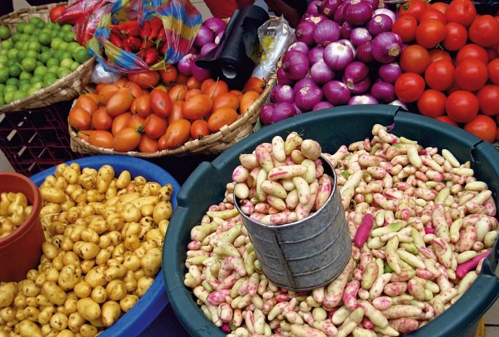 Farbenprächtiges Ecuador - Markt in Ecuador