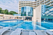 Marina Grand Beach