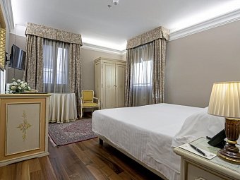 Albergo Cavalletto e Doge Orseolo - Wohnbeispiel Doppelzimmer Klassik (Zimmercodierung DB1)