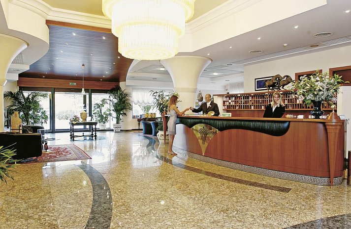 Savoy Beach Hotel & Thermal SPA
