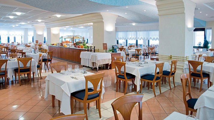 Savoy Beach Hotel & Thermal SPA