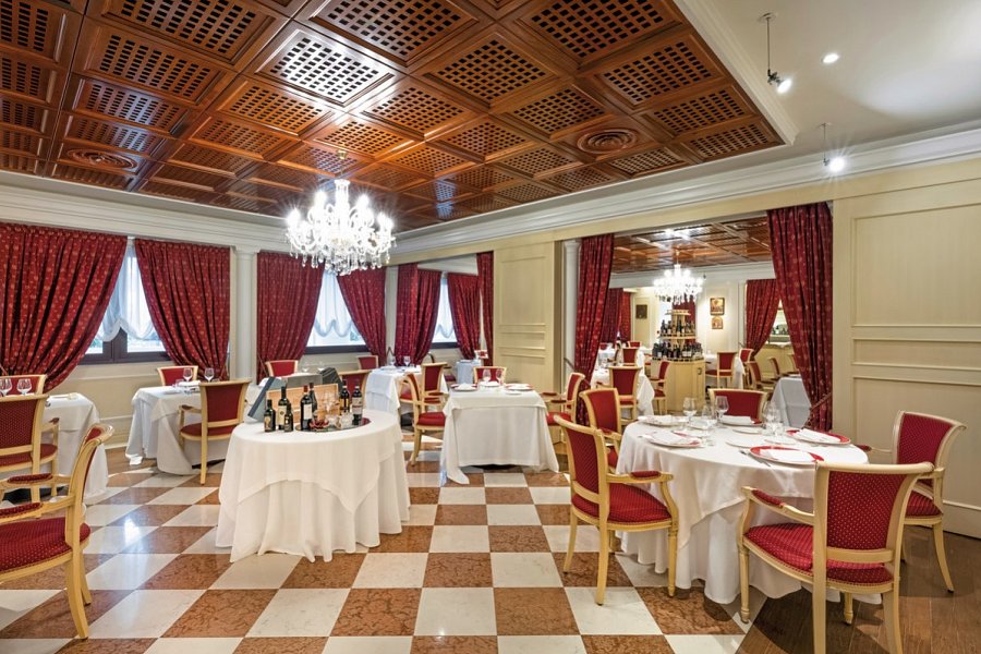 Savoy Beach Hotel & Thermal SPA