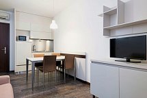 Aparthotel Holiday - Wohnbeispiel Classic Suite (Zimmercodierung AB1)