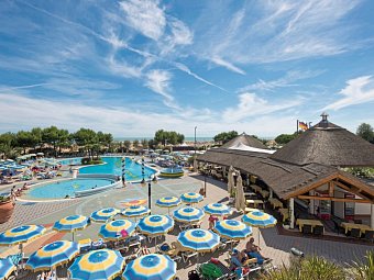 Aparthotel Holiday
