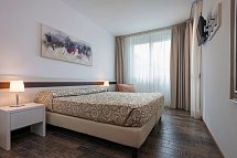 Aparthotel Holiday - Wohnbeispiel Classic Suite (Zimmercodierung AB1)