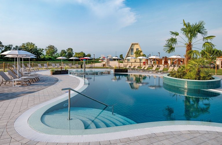 Marina Azzurra Resort