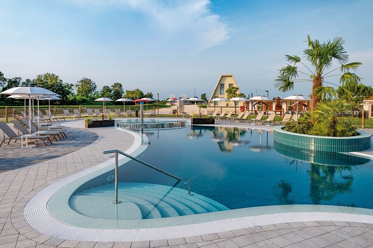 Marina Azzurra Resort