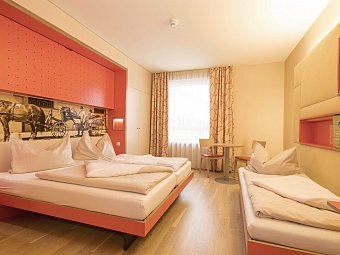 JUFA Hotel Wien City - Wohnbeispiel Family & Friends Zimmer (Zimmercodierung FB1)