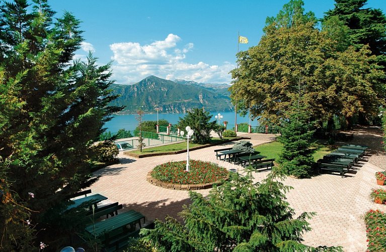 Park Hotel Jolanda