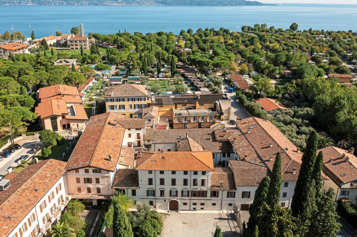 Hotel Regina Del Garda Suite