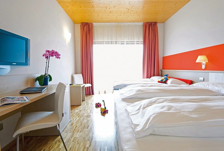 Garda Sporting Club Hotel - Wohnbeispiel Familienzimmer (Zimmercodierung FB1)