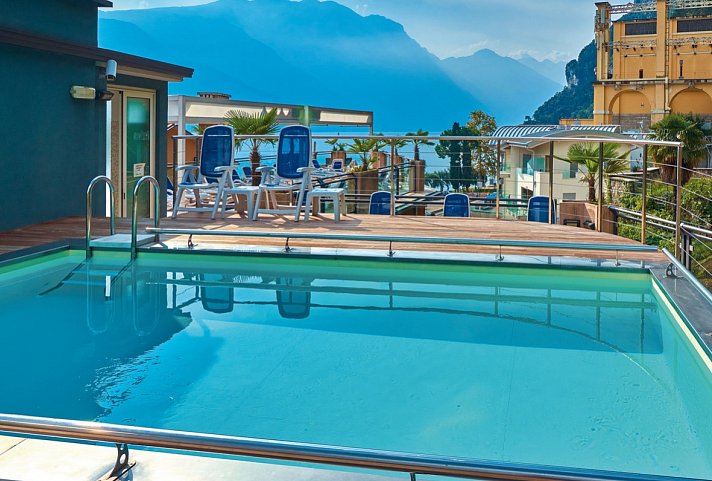 Europa Skypool & Panorama