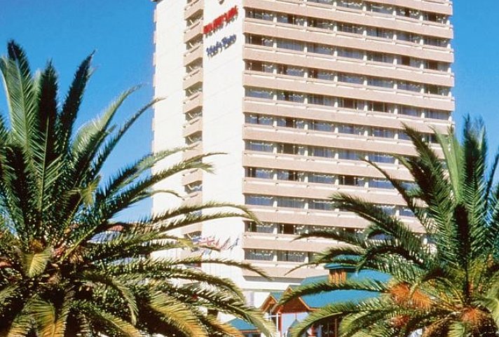 Avani Windhoek Hotel & Casino