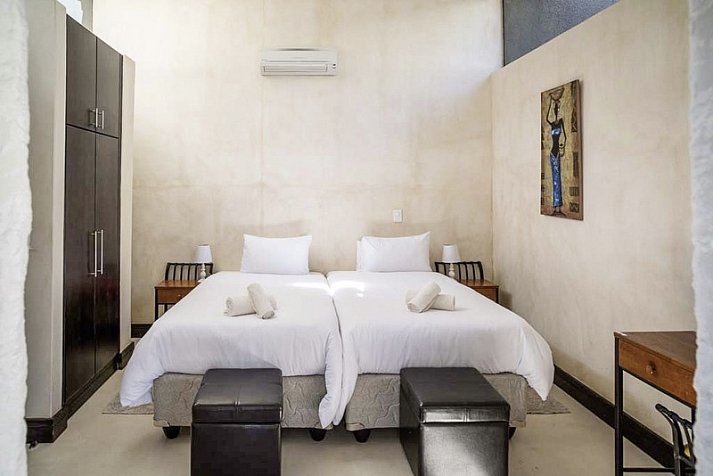 Utopia Boutique Hotel - Wohnbeispiel Standard (Zimmercodierung UG1)