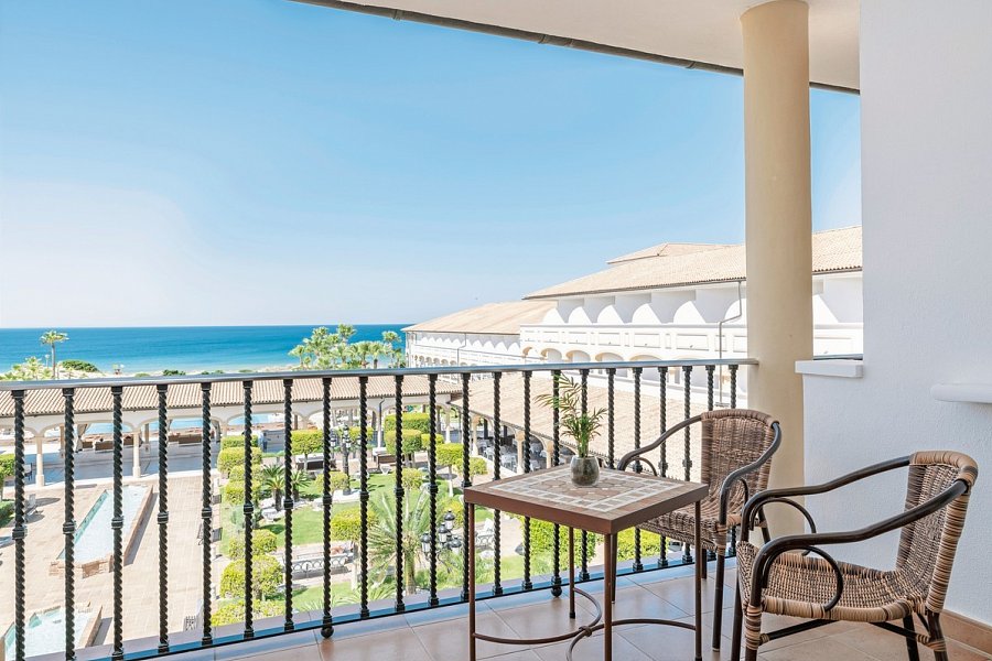 Iberostar Selection Andalucía Playa - Wohnbeispiel Juniorsuite Meerblick (Zimmercodierungen J1M & J2M)