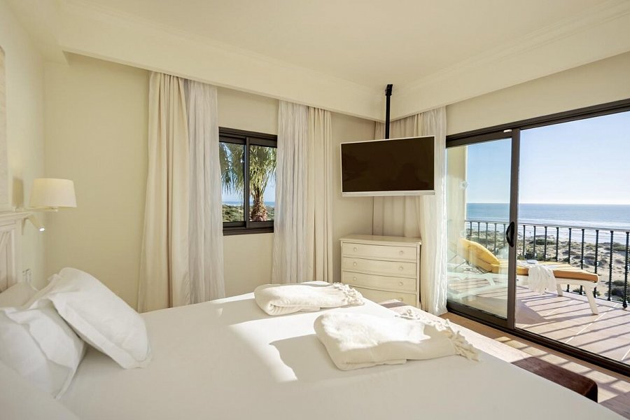 Iberostar Selection Andalucía Playa - Wohnbeispiel Suite Meerblick Beachfront (Zimmercodierungen W1M & W2M)