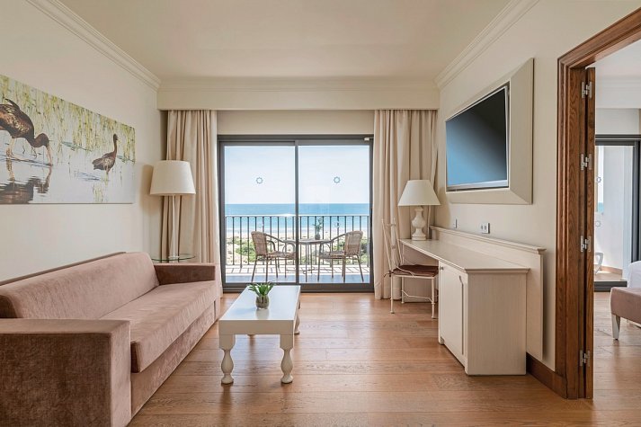 Iberostar Selection Andalucía Playa - Wohnbeispiel Suite Meerblick Beachfront (Zimmercodierungen W1M & W2M)
