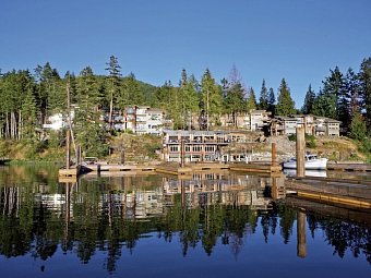 Mächtige Rockies & Charmante Küste - Painted Boat Resort
